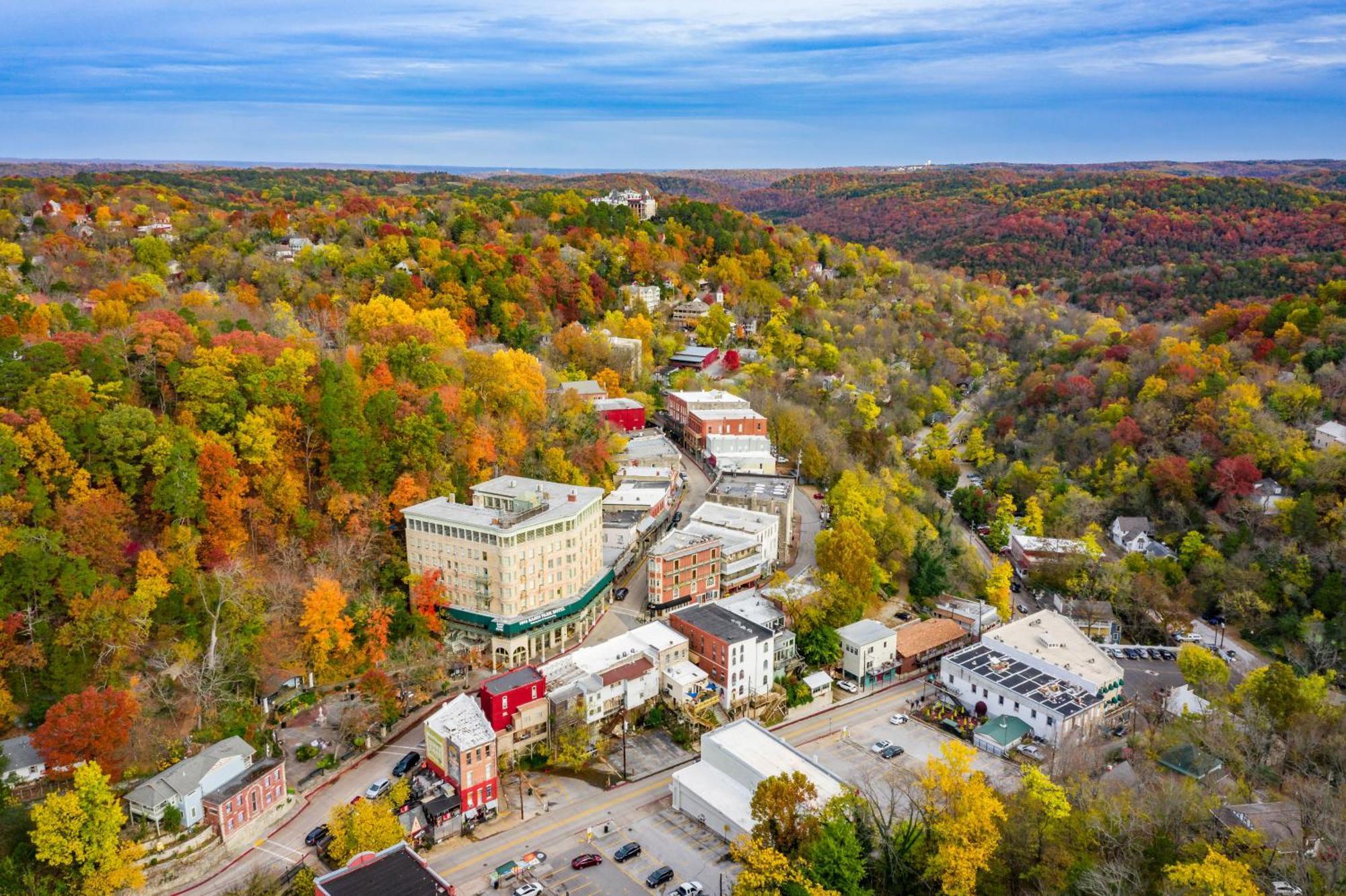 1905 Basin Park Hotel ユリーカ・スプリングス エクステリア 写真