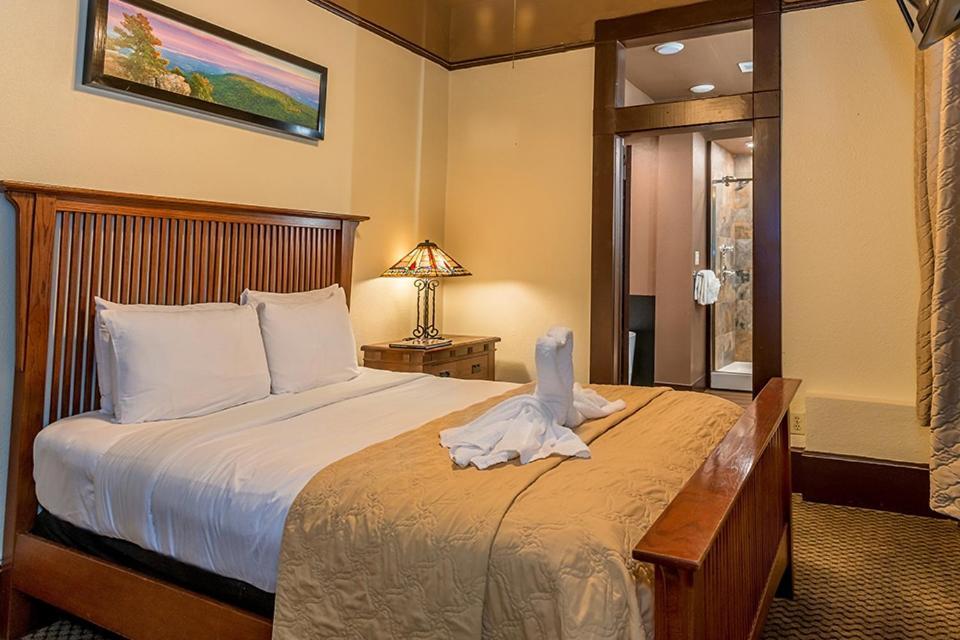 1905 Basin Park Hotel ユリーカ・スプリングス エクステリア 写真