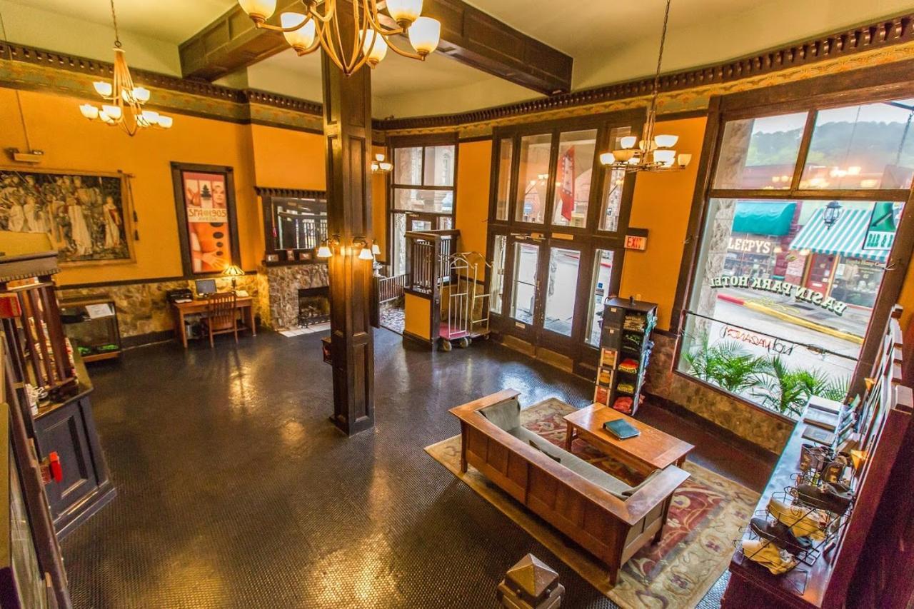 1905 Basin Park Hotel ユリーカ・スプリングス エクステリア 写真